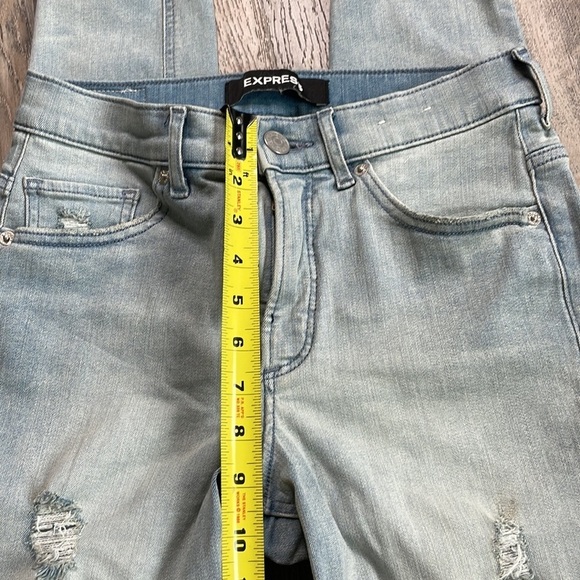 Express Women’s Ankle High Rise, Light Wash, size 2R - Picture 6 of 14